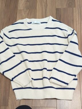 Zara Cream Crewneck Sweater with Navy Stripes
